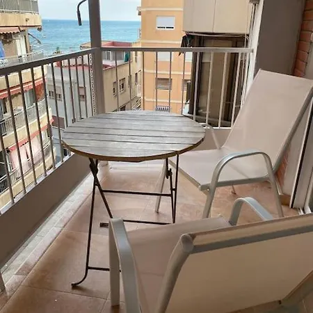 Coastal Charm In Lägenhet